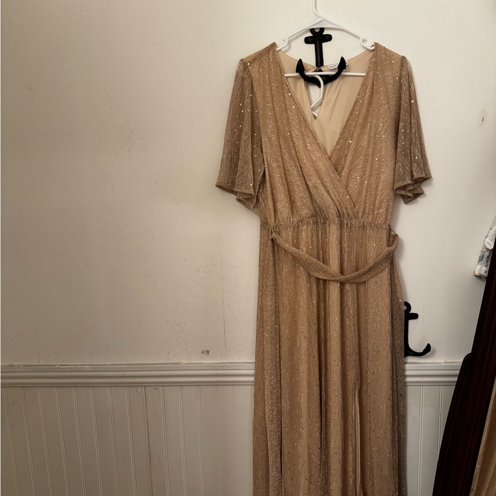 Elegant Gold Evening Dress